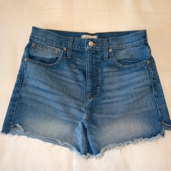 NWOT - Madewell Classic Blue Jean Shorts - Picture 1 of 7